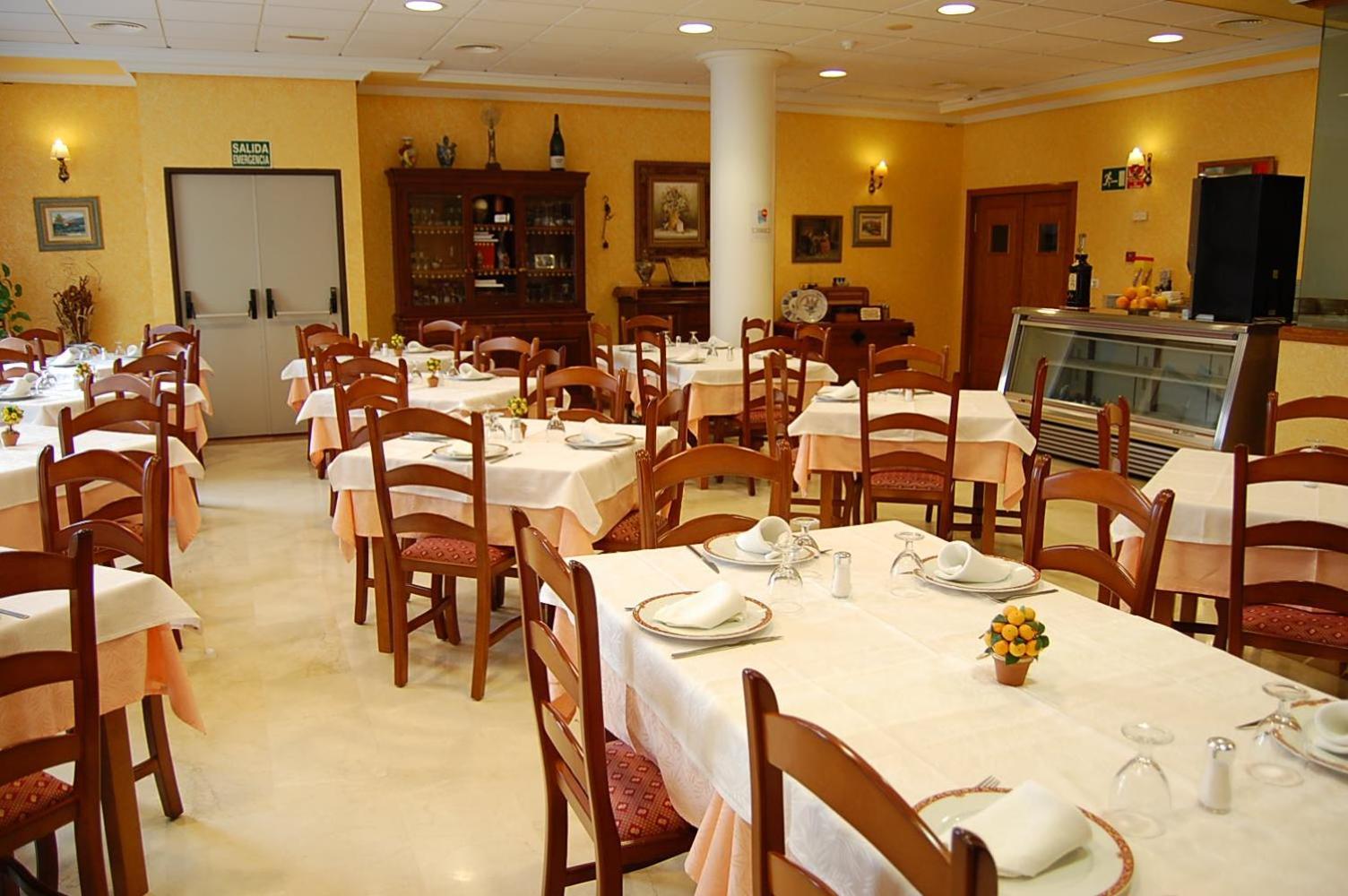 סנטיאגו דה לה ריברה Hotel Albohera Playa מראה חיצוני תמונה